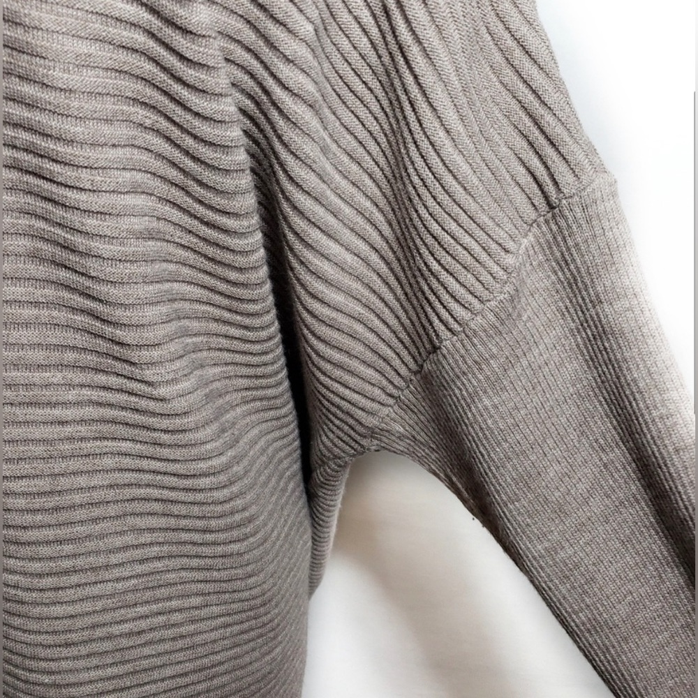 Tahari Ribbed Tunic Sweater - Picture 4 of 6